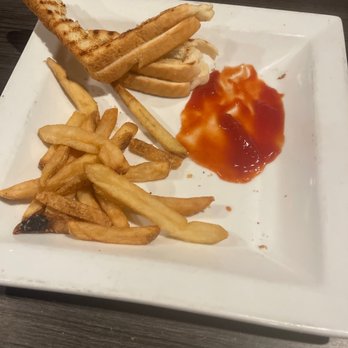 Barrett's Ale House - Kids Grilled Cheese,French Fries - Sports Bars Near Me - Bridgewater, Massachusetts Barrett's Ale House - Kids Grilled Cheese,French Fries - Sports Bars Near Me - Bridgewater, Massachusetts