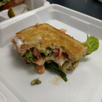 Jongewaard's Bake n Broil - Cajun chicken sammich - American Near Me - Long Beach, California