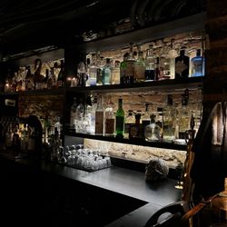 Apothecary Lounge