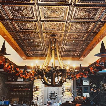 Kennedy Cellars Winery - Decked out for Fall & Halloween - Wine Tasting Room Near Me - Hammonton, New Jersey