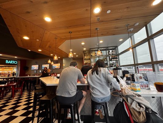 Hut’s Hamburgers by null