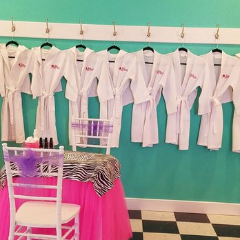Spa-Tacular Parties - spa robes - Party & Event Planning Near Me - Midlothian, Virginia Spa-Tacular Parties - spa robes - Party & Event Planning Near Me - Midlothian, Virginia