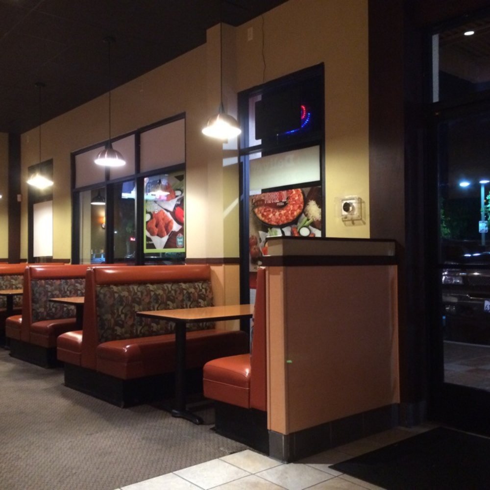 Round Table Pizza - Pizza Near Me - Claremont, California Round Table Pizza - Pizza Near Me - Claremont, California