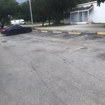 Wendy's - a car in a parking lot - Burgers Near Me - Florida City, Florida Wendy's - a car in a parking lot - Burgers Near Me - Florida City, Florida