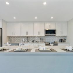 Tops Kitchen Cabinet & Granite - Yorktown