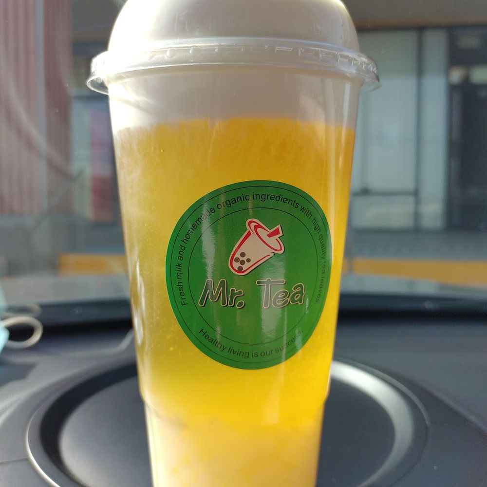 Jasmine tea with cheese foam and lychee jelly: amazing! Jasmine tea with cheese foam and lychee jelly: amazing!