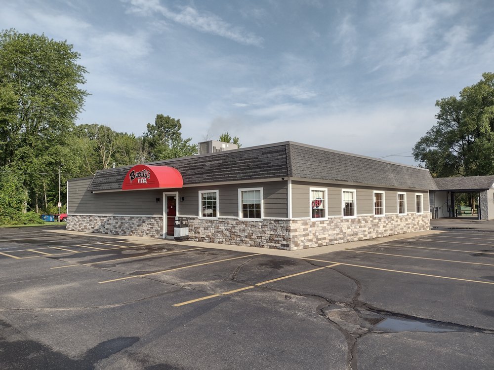 Buccilli's Pizza - Clare Logo