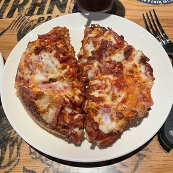 BJ's Restaurant & Brewhouse - Pepperoni Extreme Pizza - Mini - Breweries Near Me - Grand Rapids, Michigan BJ's Restaurant & Brewhouse - Pepperoni Extreme Pizza - Mini - Breweries Near Me - Grand Rapids, Michigan