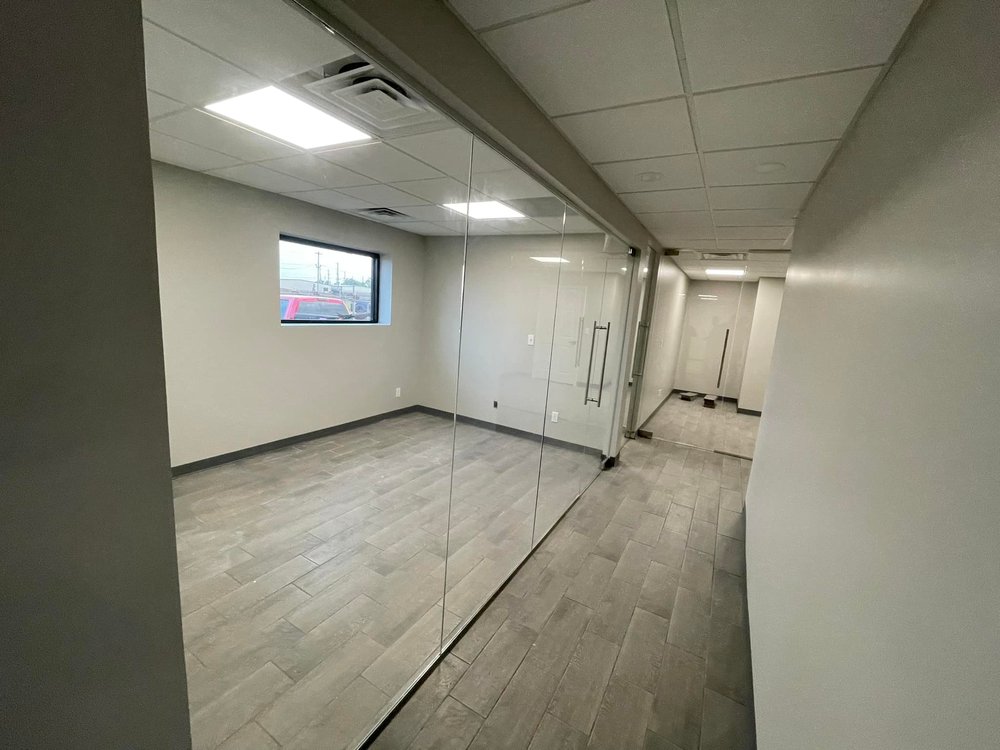 DSM GLASS & MIRROR Updated September 2024 54 Photos Houston