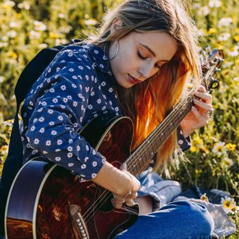 Karen Mullally Guitar Lessons - Musical Instruments & Teachers Near Me Karen Mullally Guitar Lessons - Musical Instruments & Teachers Near Me