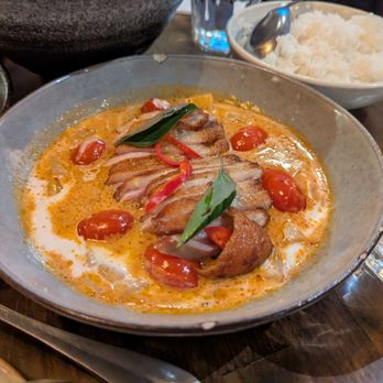 Khao Tiew - Gaeng ped yang (duck breast red curry) - Thai Near Me - San Francisco, California