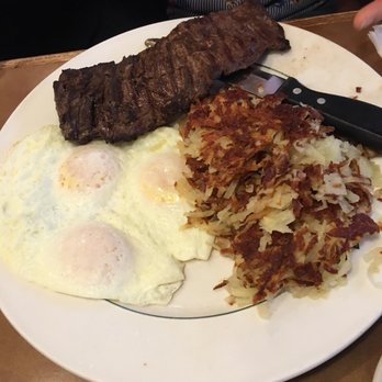 Sunfield's Restaurant - Breakfast & Brunch Near Me - Yorkville, Illinois