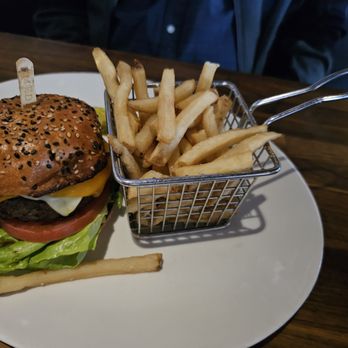 Yard House - Classic cheese with fries - New American Near Me - Cincinnati, Ohio