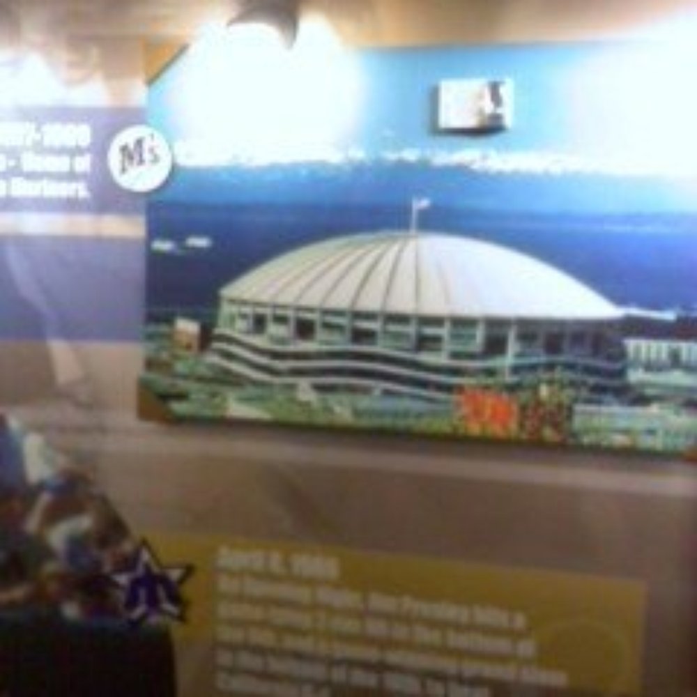 T-Mobile Park - Terrace club hallway - Stadiums & Arenas Near Me - Seattle, Washington