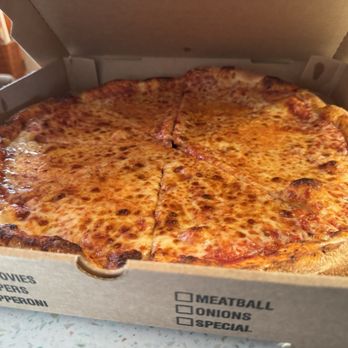 Cosmo's Pizzeria Southern Shores at the Market Place - Cheese pizza - Italian Near Me - Southern Shores, North Carolina