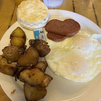 Kihei Caffe - Easy breakfast with spam substitute - Hawaiian Near Me - Kihei, Hawaii