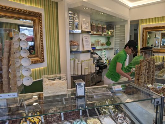 Gelateria La Carraia by null