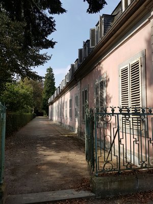 Schloss Benrath by null