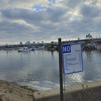 Castaways Park - Parks Near Me - Newport Beach, California