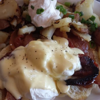 Jelly - Blackstone Benedicts: bacon and roasted tomato. - New American Near Me - Denver, Colorado