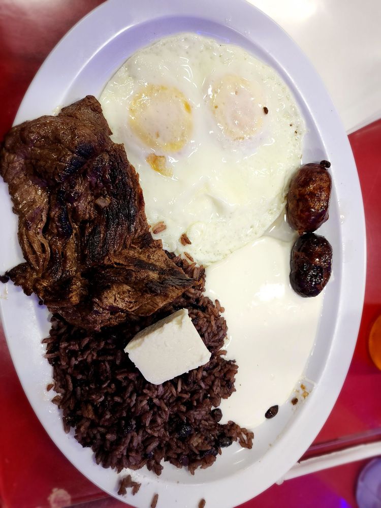 El Buen Gusto Restaurant