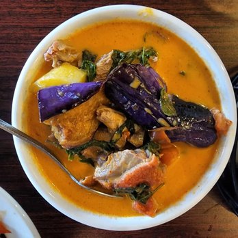 Pad Thai Cuisine - Duck curry - Thai Near Me - Castro Valley, California