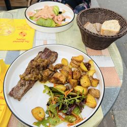 Les Prolongations - Steak and shallots