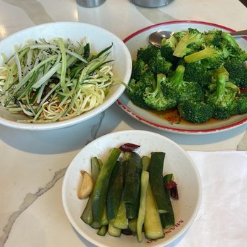 Mian & Bao - Steamed broccoli, cucumber salad and vegan cold noodles - Dim Sum Near Me - Honolulu, Hawaii Mian & Bao - Steamed broccoli, cucumber salad and vegan cold noodles - Dim Sum Near Me - Honolulu, Hawaii