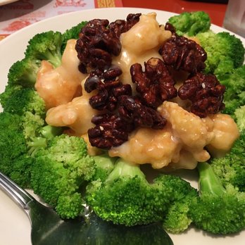 First Szechuan Wok - Chef's Specialty - Honey walnut shrimp ($13.95) - Chinese Near Me - Los Angeles, California