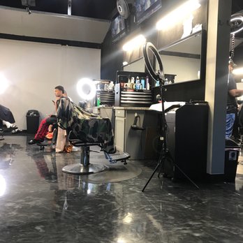 Razor Sharp Kutz Barber lounge - Barbers Near Me - Elk Grove, California Razor Sharp Kutz Barber lounge - Barbers Near Me - Elk Grove, California