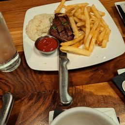 Black Angus Flat Iron Steak