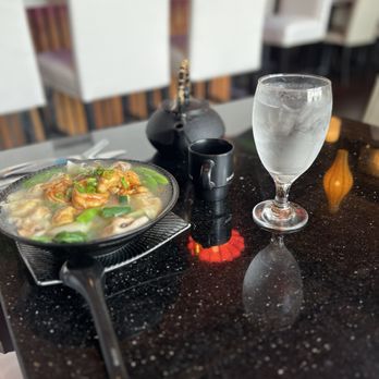 Folsom Palace - Wonton soup with shrimp - Asian Fusion Near Me - Citrus Heights, California Folsom Palace - Wonton soup with shrimp - Asian Fusion Near Me - Citrus Heights, California