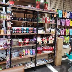 Glitter Salon & Boutique - Untitled