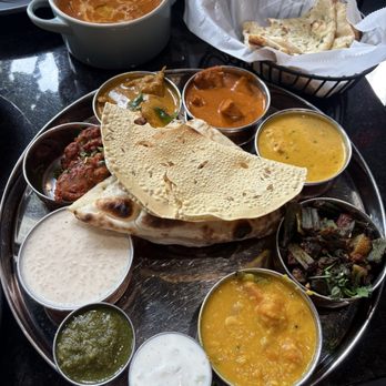 Kinaara - Non-veg thali, Garlic Naan and Butter Chicken - Indian Near Me - Omaha, Nebraska Kinaara - Non-veg thali, Garlic Naan and Butter Chicken - Indian Near Me - Omaha, Nebraska