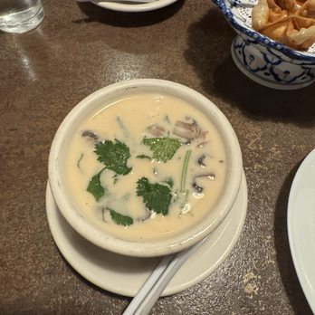 Siam Elephant - Thai Near Me - Carpinteria, California