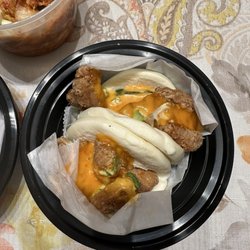 Mamaling Asian Street Food - Steam Buns -Chicken