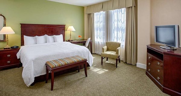 Hampton Inn & Suites Birmingham-Downtown-Tutwiler by null