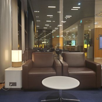 Lufthansa Senator Lounge - Airport Lounges Near Me