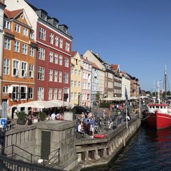 Red Buses Copenhagen - Bus/boat stop