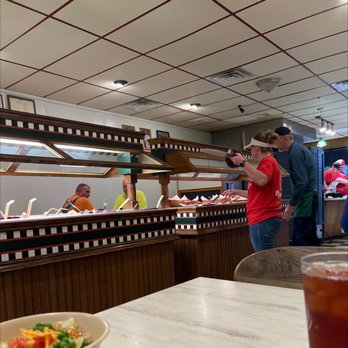 Pagliai's Pizza - people in a restaurant - Pizza Near Me - Maryville, Missouri Pagliai's Pizza - people in a restaurant - Pizza Near Me - Maryville, Missouri