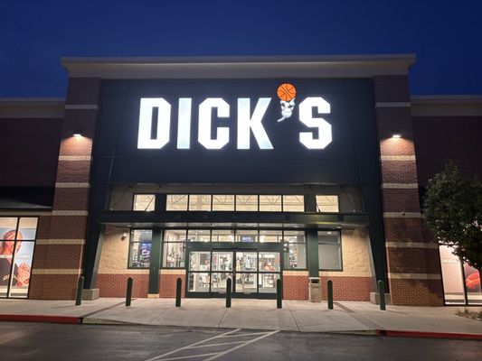 DICK'S Sporting Goods