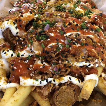 Mad Mad Vegan - Currywurst fries - Burgers Near Me - Madrid, M Mad Mad Vegan - Currywurst fries - Burgers Near Me - Madrid, M