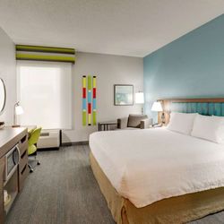 Hampton Inn Lebanon - Guest room