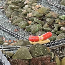 Gibsonville Garden Railroad - Oscar Meyer