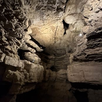Crystal Cave - Room in cave - Amusement Parks Near Me - Spring Valley, Wisconsin