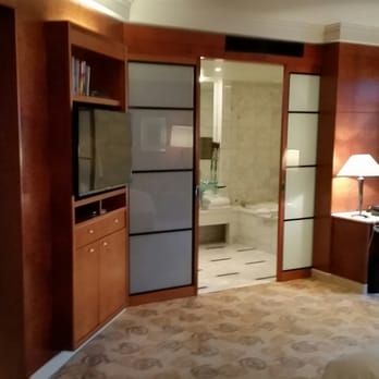 Park Hyatt Melbourne - Spacious room, nice amenities - Hotels Near Me - Melbourne, VIC