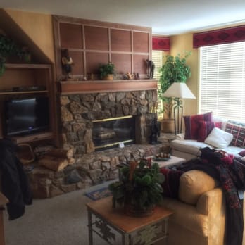 Seasons At Arrowhead - Condo Interior - Vacation Rentals Near Me - Edwards, Colorado Seasons At Arrowhead - Condo Interior - Vacation Rentals Near Me - Edwards, Colorado