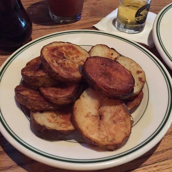 The Old Fashioned - Crispy fried potatoes.  Simple perfection. Absolutely must add to your breakfast order - American Near Me - Madison, Wisconsin