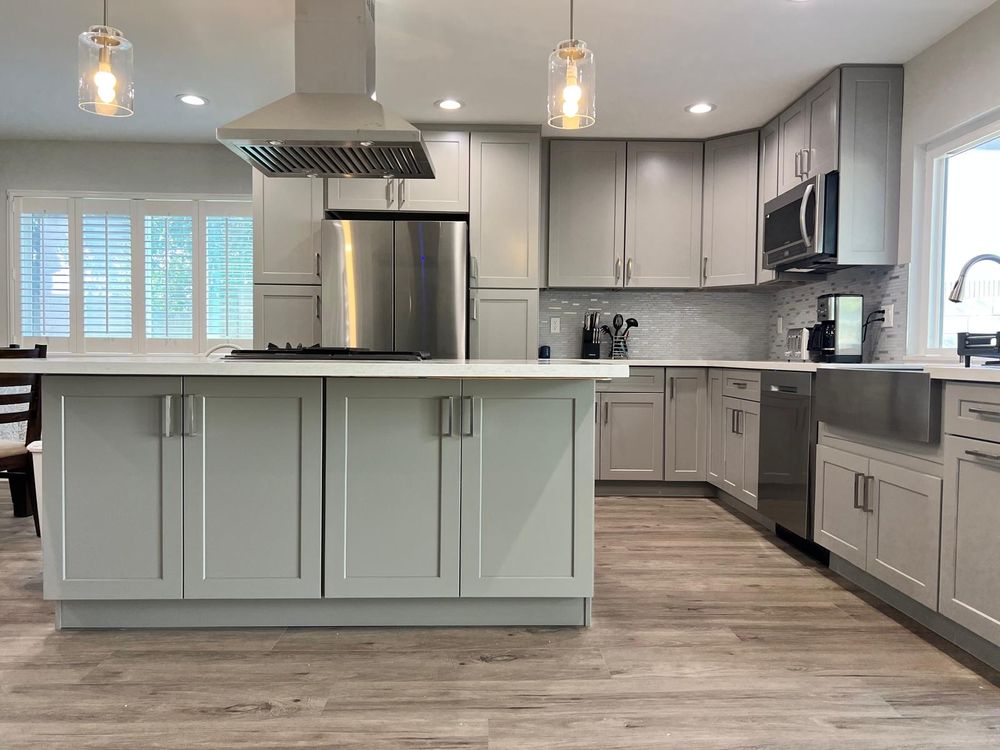 Slide of Vando Construction