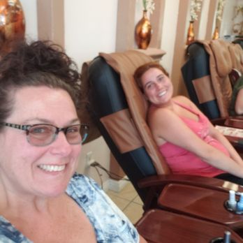 Luxury Nails and Spa - Nail Salons Near Me - Bakersfield, California